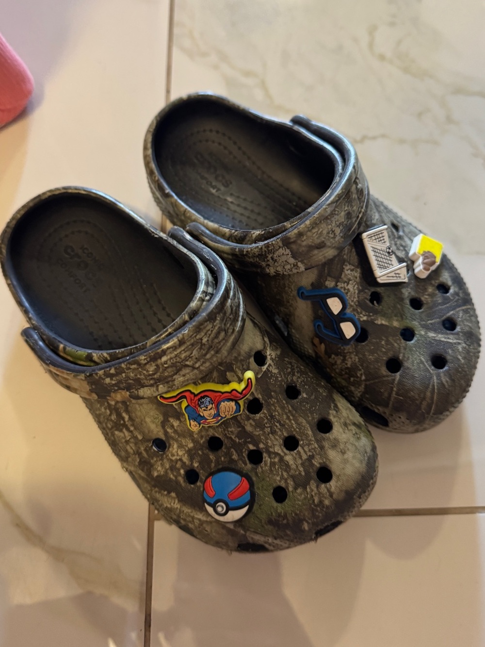 Big Kids Crocs C12 camouflage Realtree APX Classic Clog Real Camo